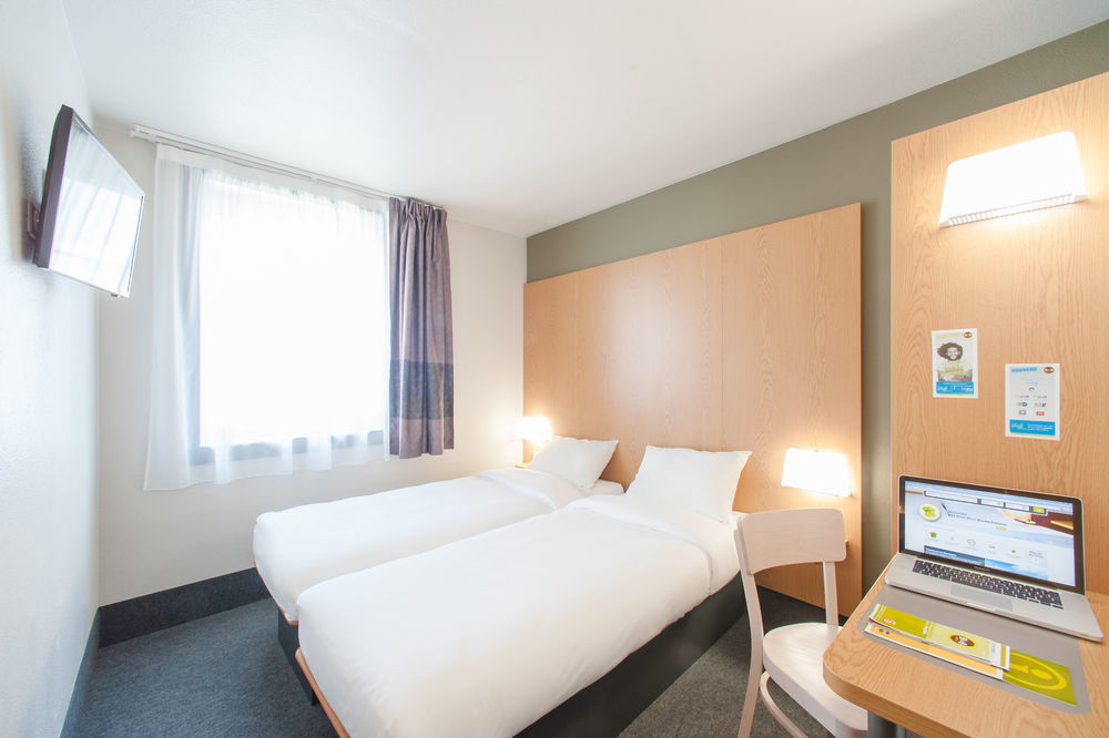 B&B HOTEL Le Puy-en-Velay Vals-pres-le-Puy Exterior foto