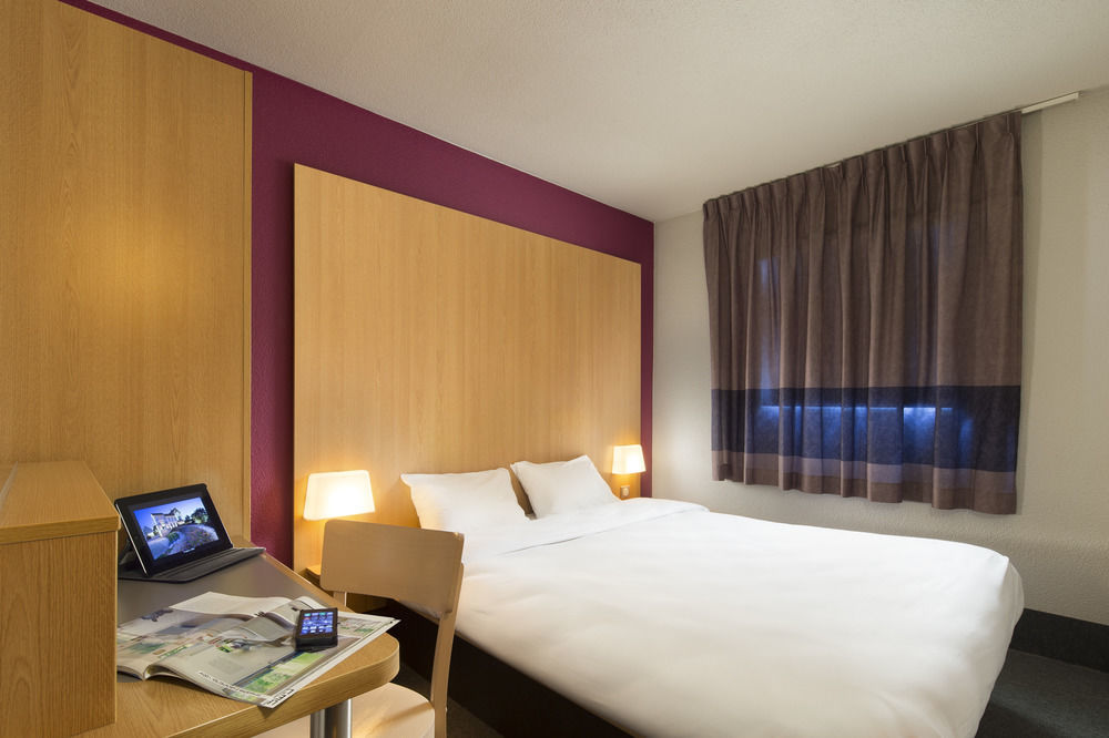 B&B HOTEL Le Puy-en-Velay Vals-pres-le-Puy Exterior foto
